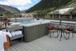 Rooftop sun deck and hot tub
